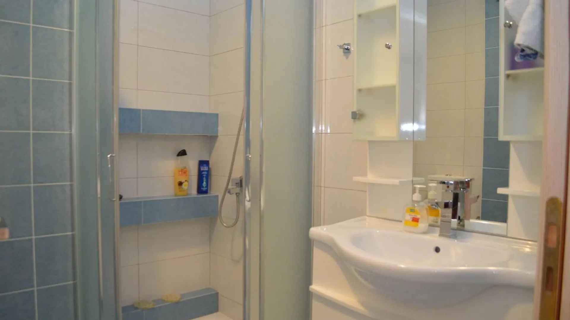 Beach Front Apartment In Saranda - 269