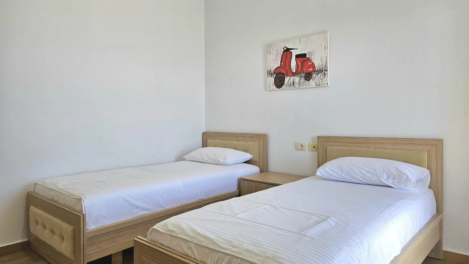 Beach Front Apartment In Saranda - 269 アルバニア